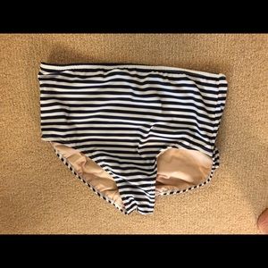 Albion Fit high waisted bottom in pana stripe. M